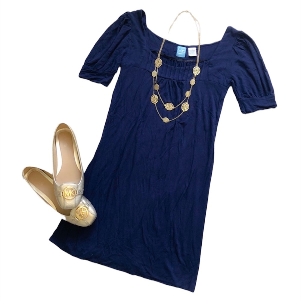 Barney’s NY Co-Op navy blue T-shirt dress